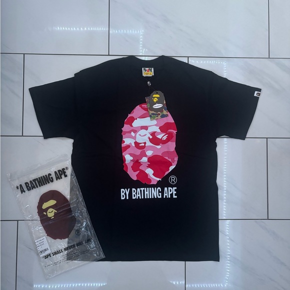A Bathing Ape Black and Pink Camo Tee - Picture 1 of 3